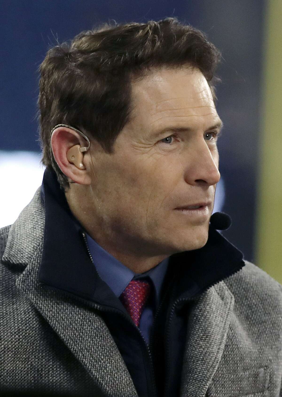 steve young 49ers past is gingerly embraced steve young 49ers past is gingerly