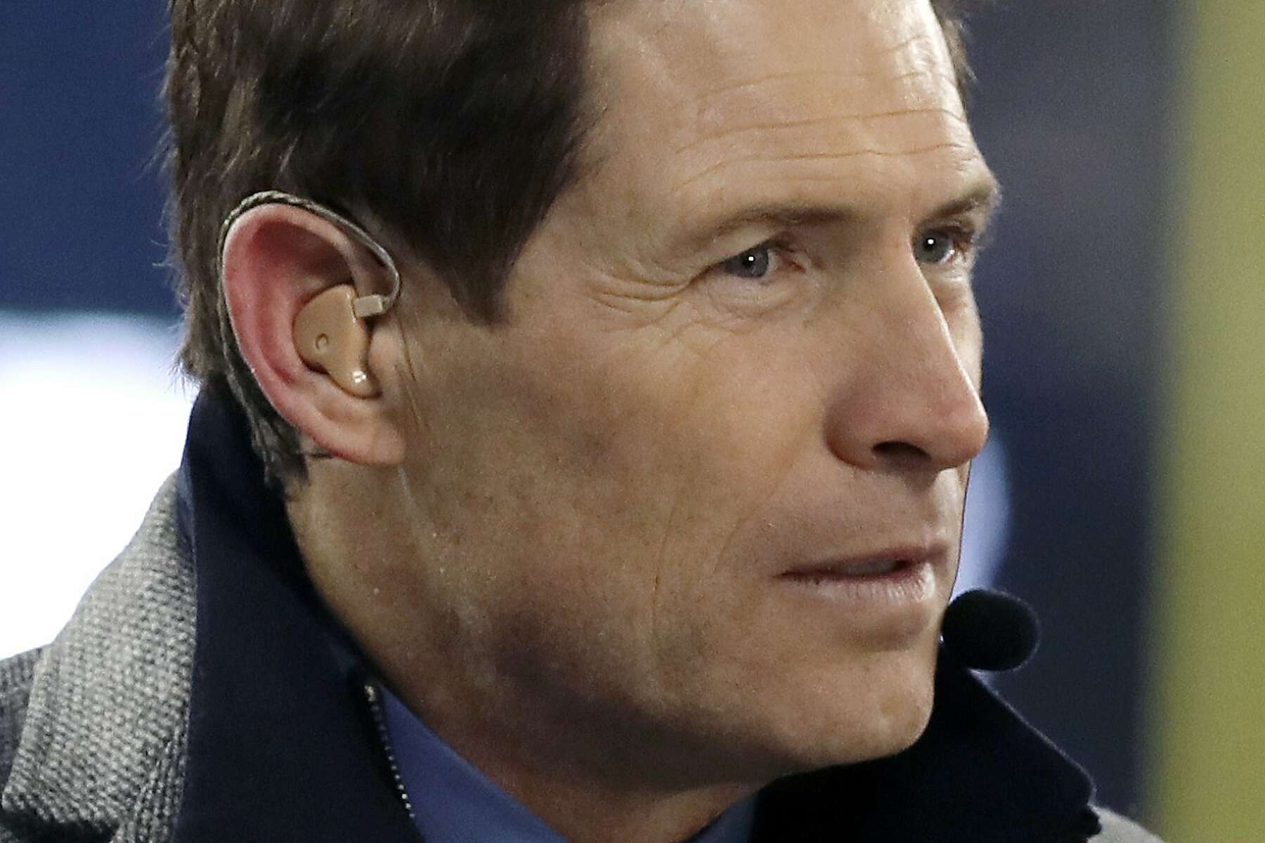 Steve Young says he didn't mean to single out Yorks