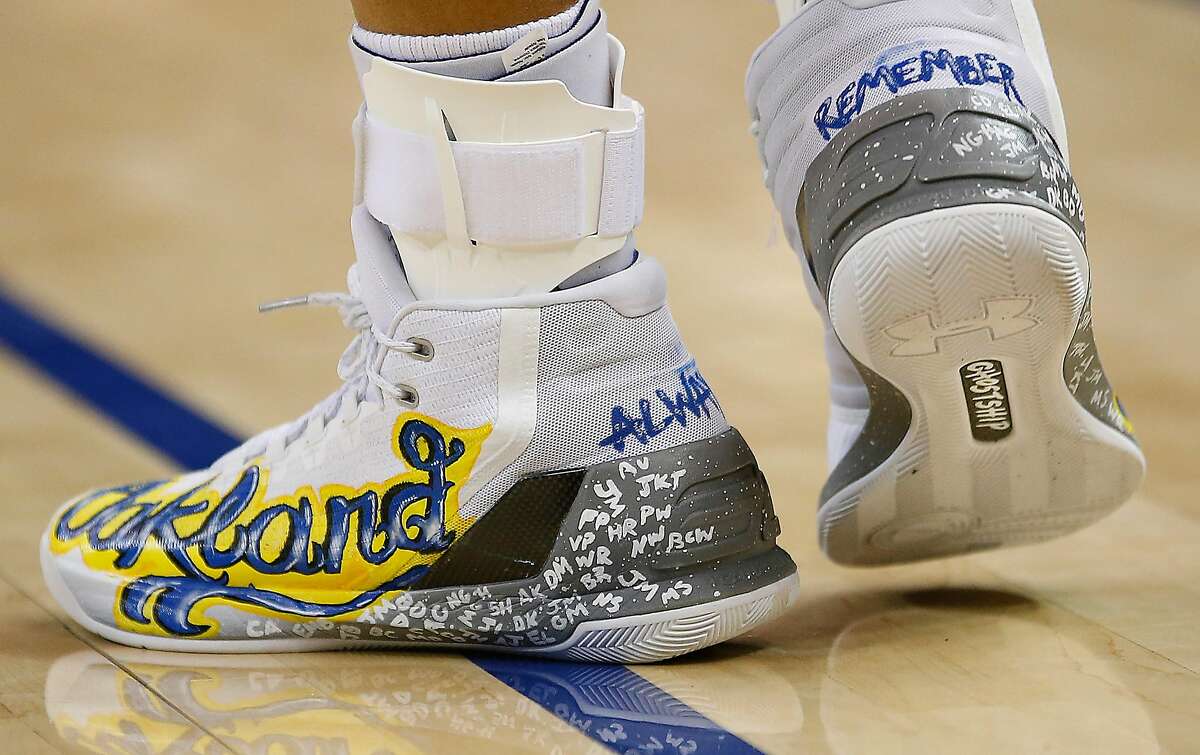 Stephen curry sale oakland shoes