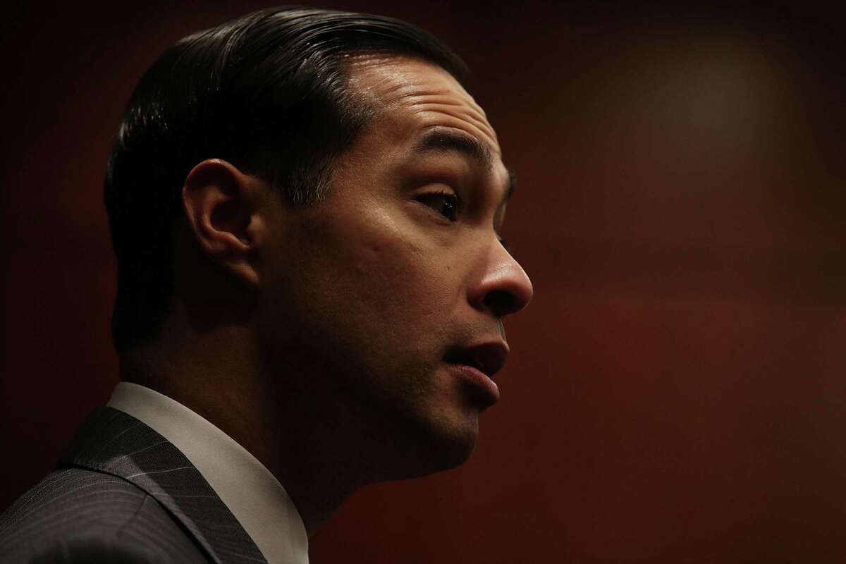 U.S. Secretary of Housing and Urban Development Julian Castro speaks during an event in December. He will be a panelist Friday at St. Mary’s University in a conference on Mexico’s constitution, which turns 100 this year. (Photo by Alex Wong/Getty Images)