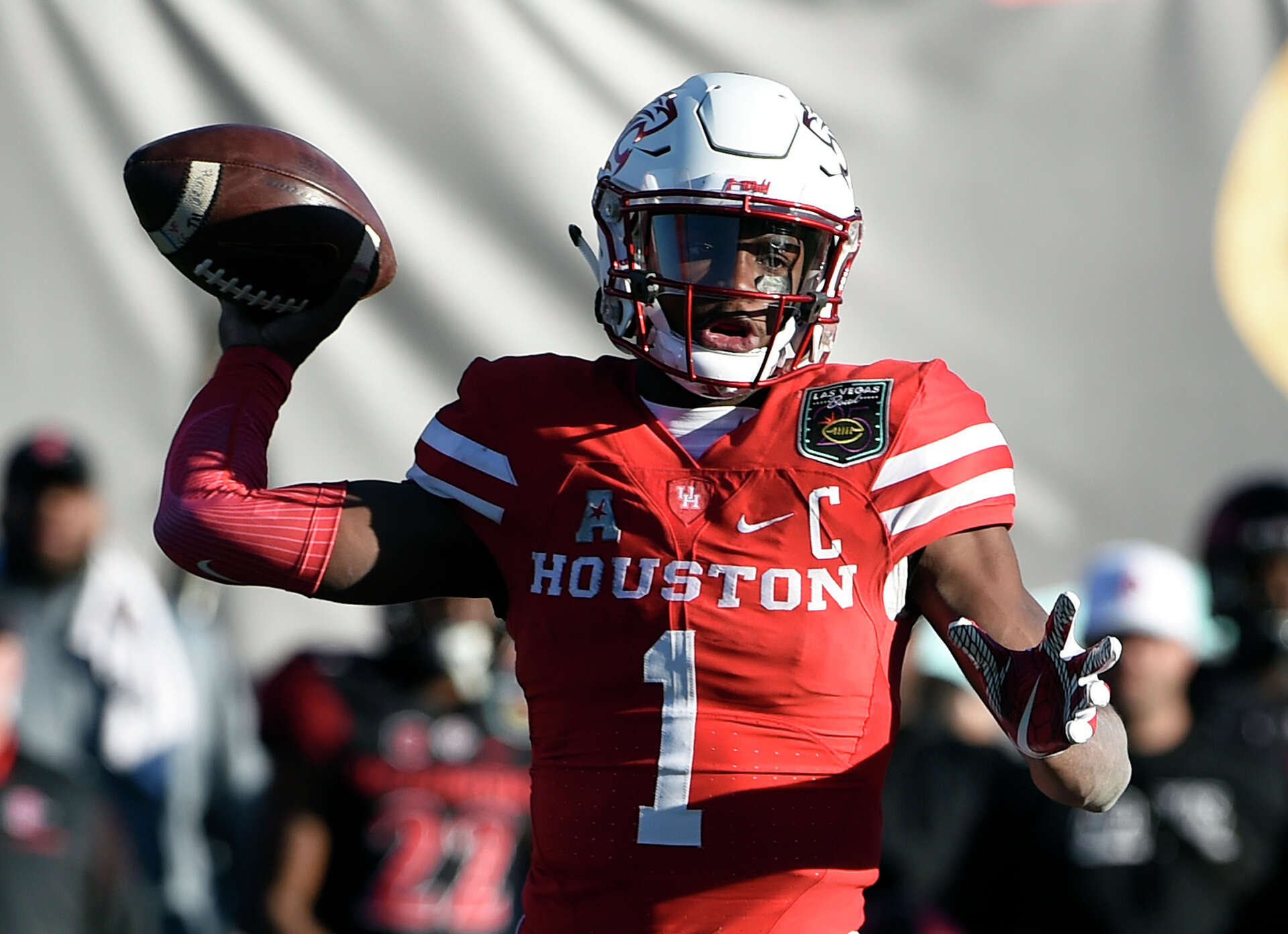 UH's Greg Ward Jr. joins Eagles