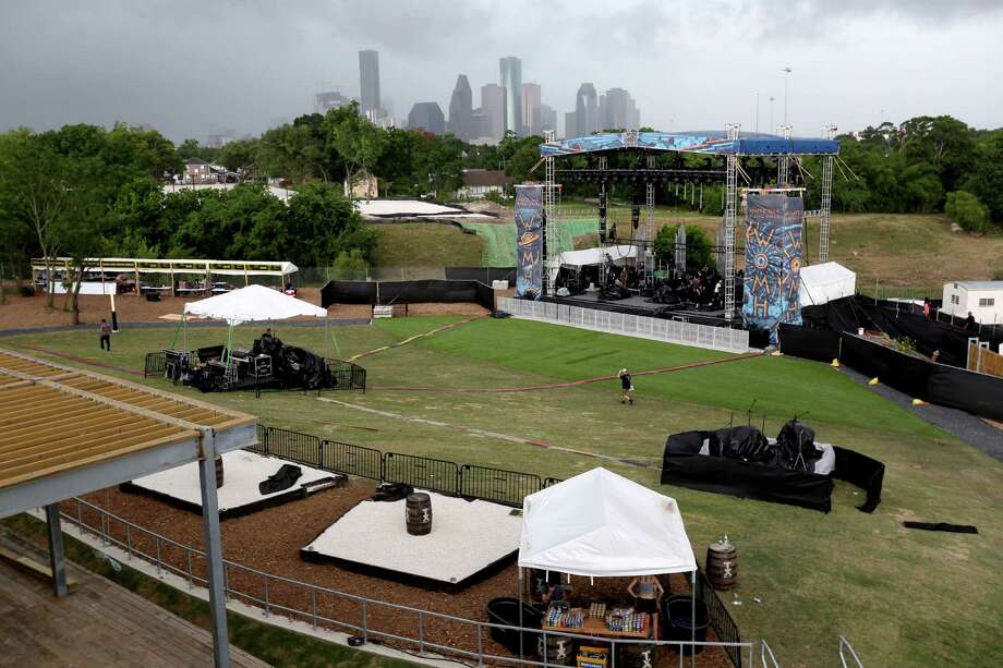 Neighbors of White Oak Music Hall target City Hall in lawsuit Houston