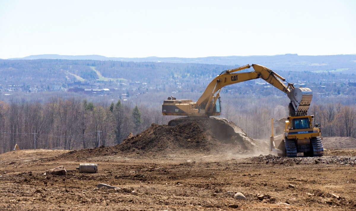Land is cleared for SUNY Polytechnic Institute?’s new 360,000 square foot state-of-the-art computer chip fab at the Marcy Nanocenter near Utica on April 20, 2016, in Marcy, N.Y. The site was to be the home to ams AG?’s advanced sensor manufacturing. (Office of the Governor)