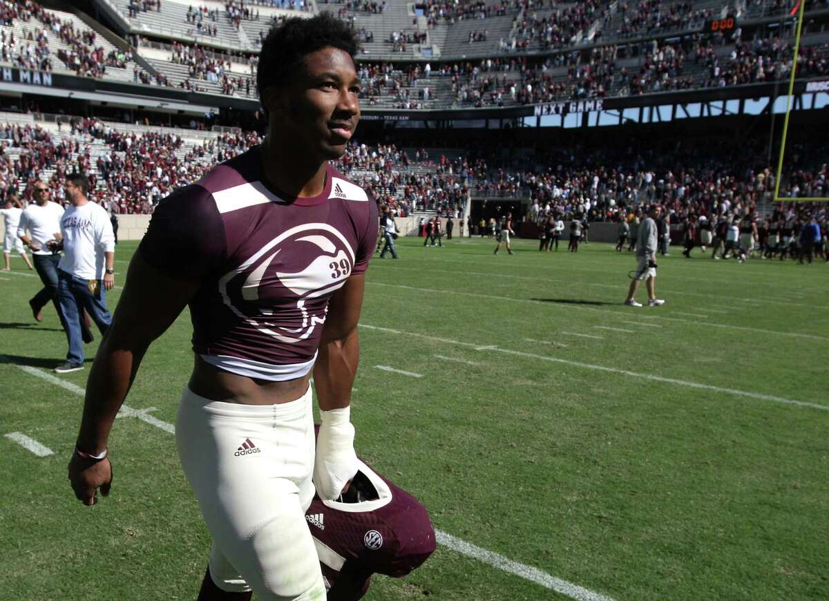 WATCH: Former Texas A&M Aggies Football Star Myles Garrett Steals