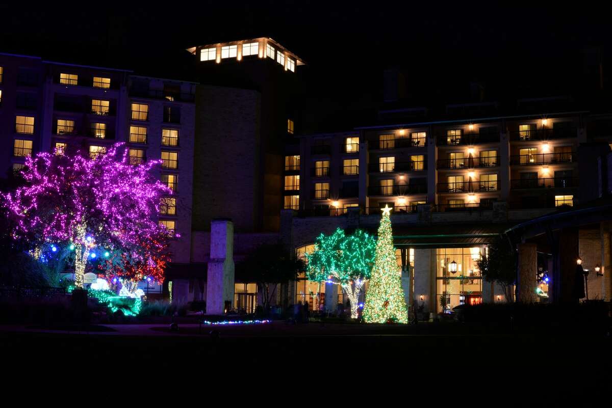 Photos: JW Marriott kicks off Christmas countdown in Hill Country