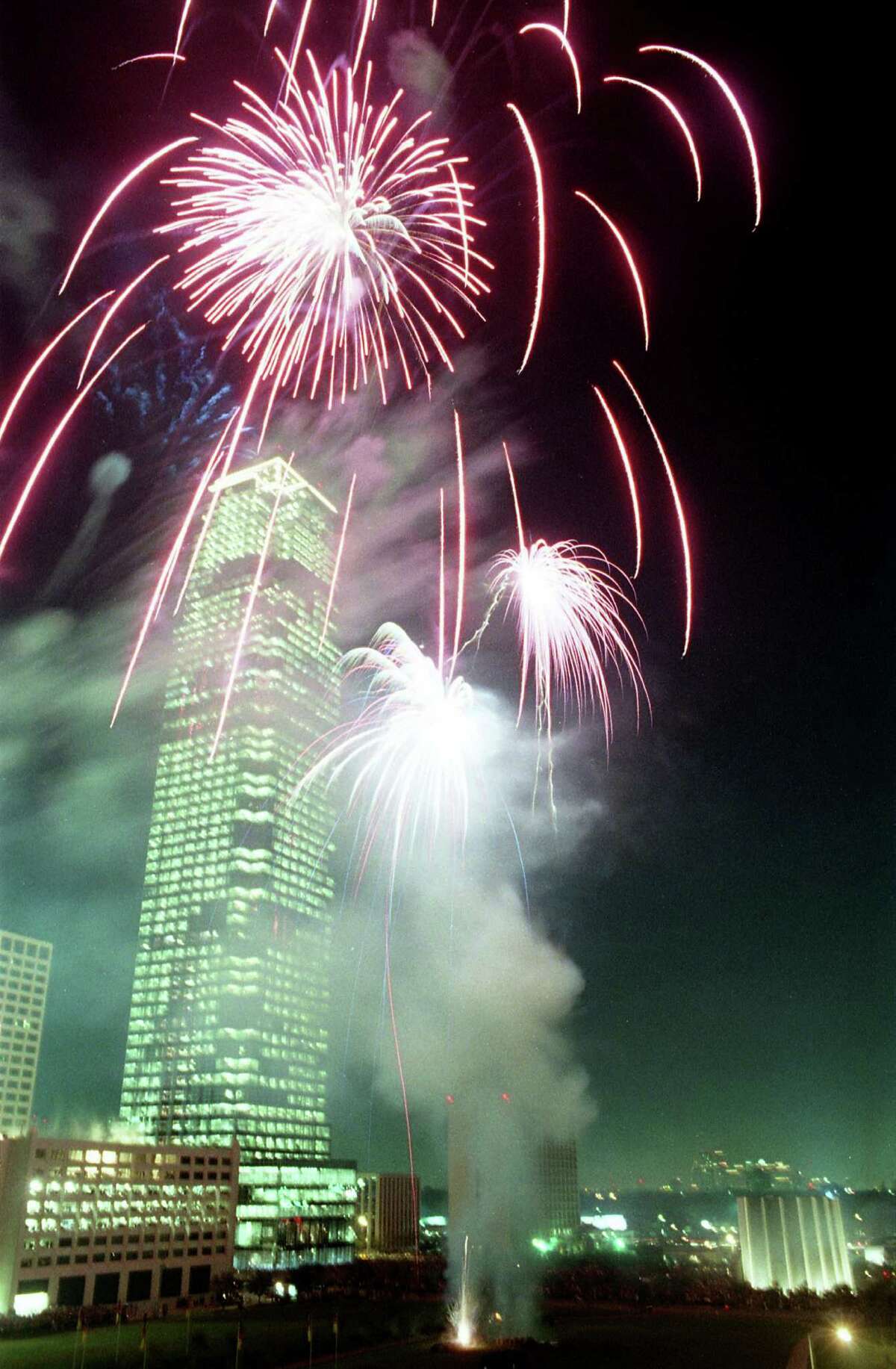New Year's Eve fireworks display in Uptown area, Dec. 31, 1986.
