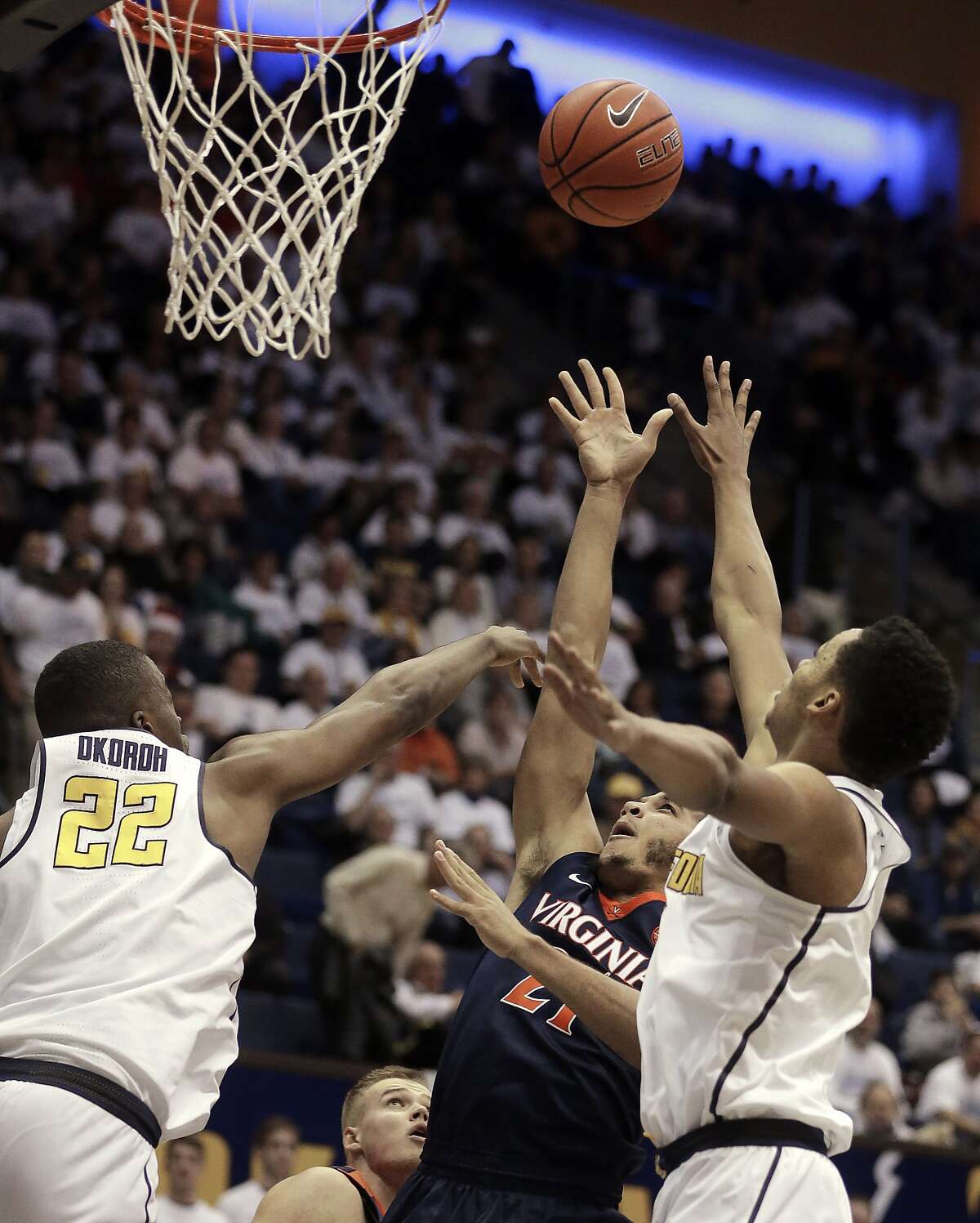 Virginia snaps Cal’s record home winning streak