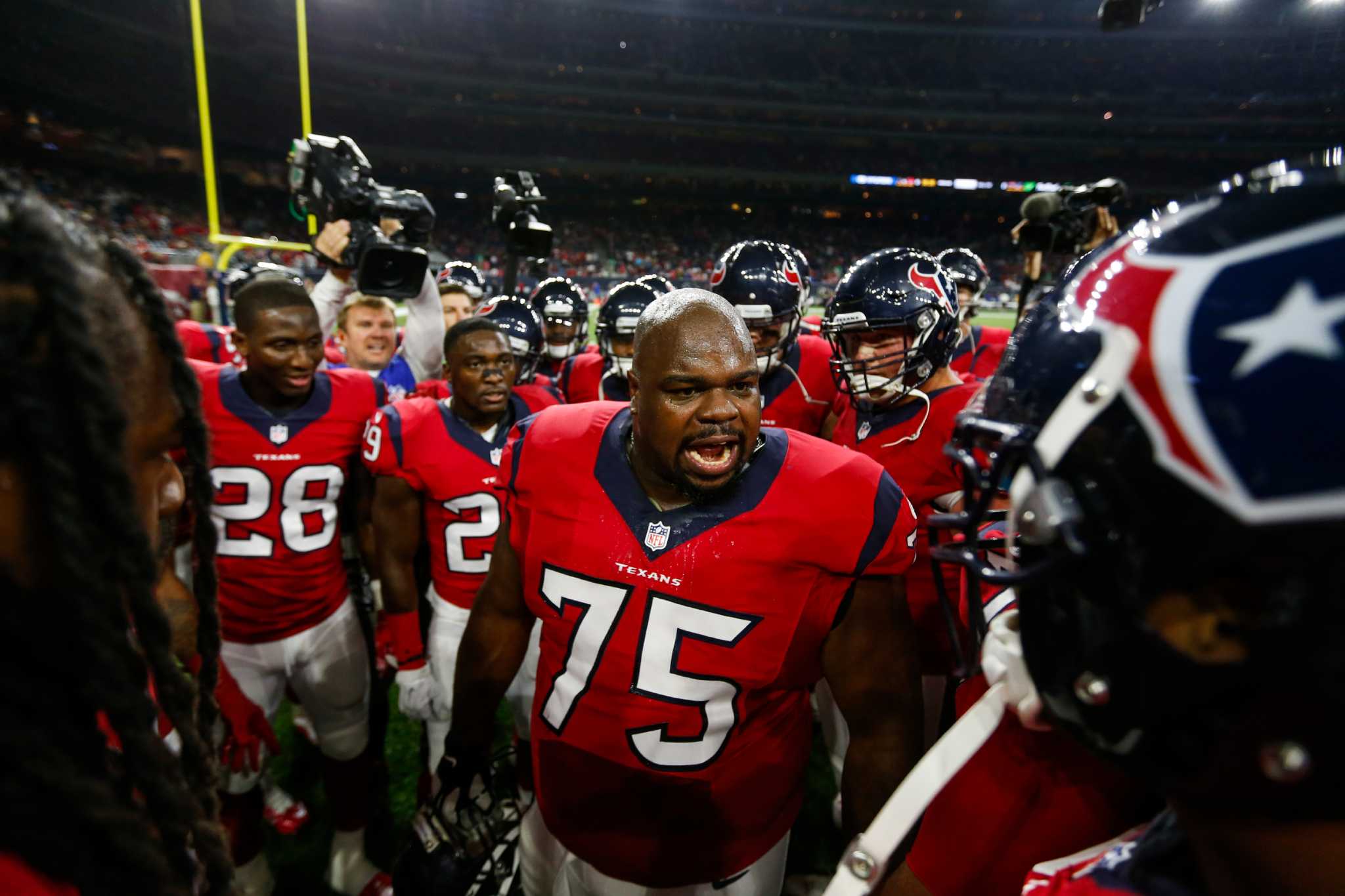 All-Pro DL Vince Wilfork Retires After 13 Seasons, Turns To BBQ