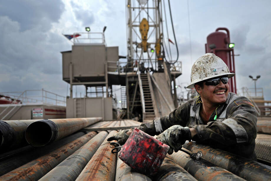 Oil Drillers Are Expanding Again After Losing Half Million Jobs