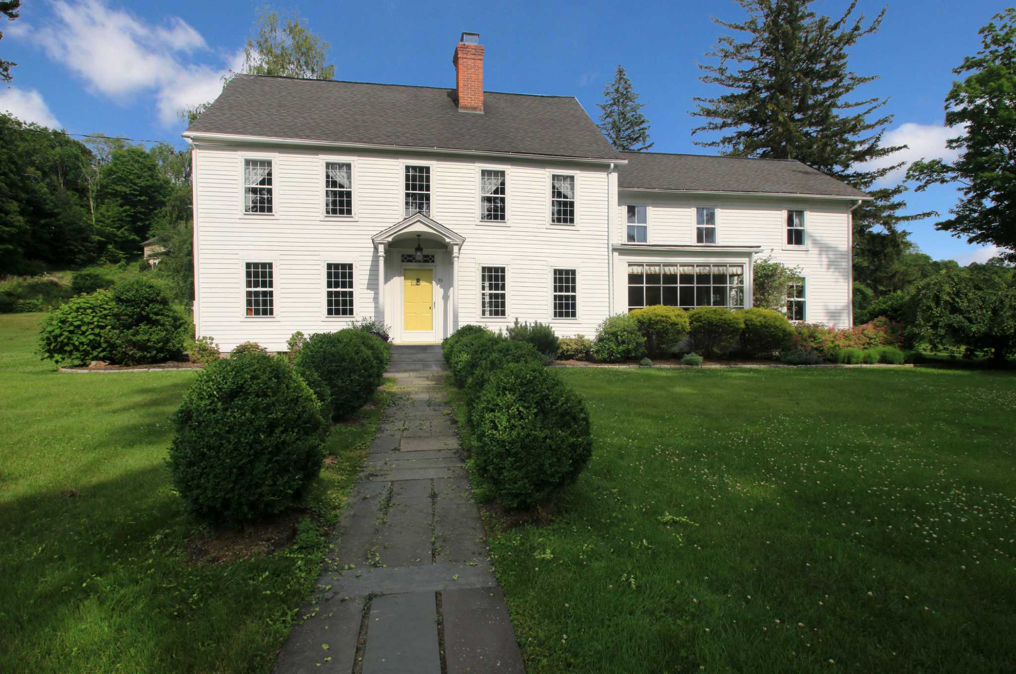 Newtown farm from the 1760s gets a modern touchup