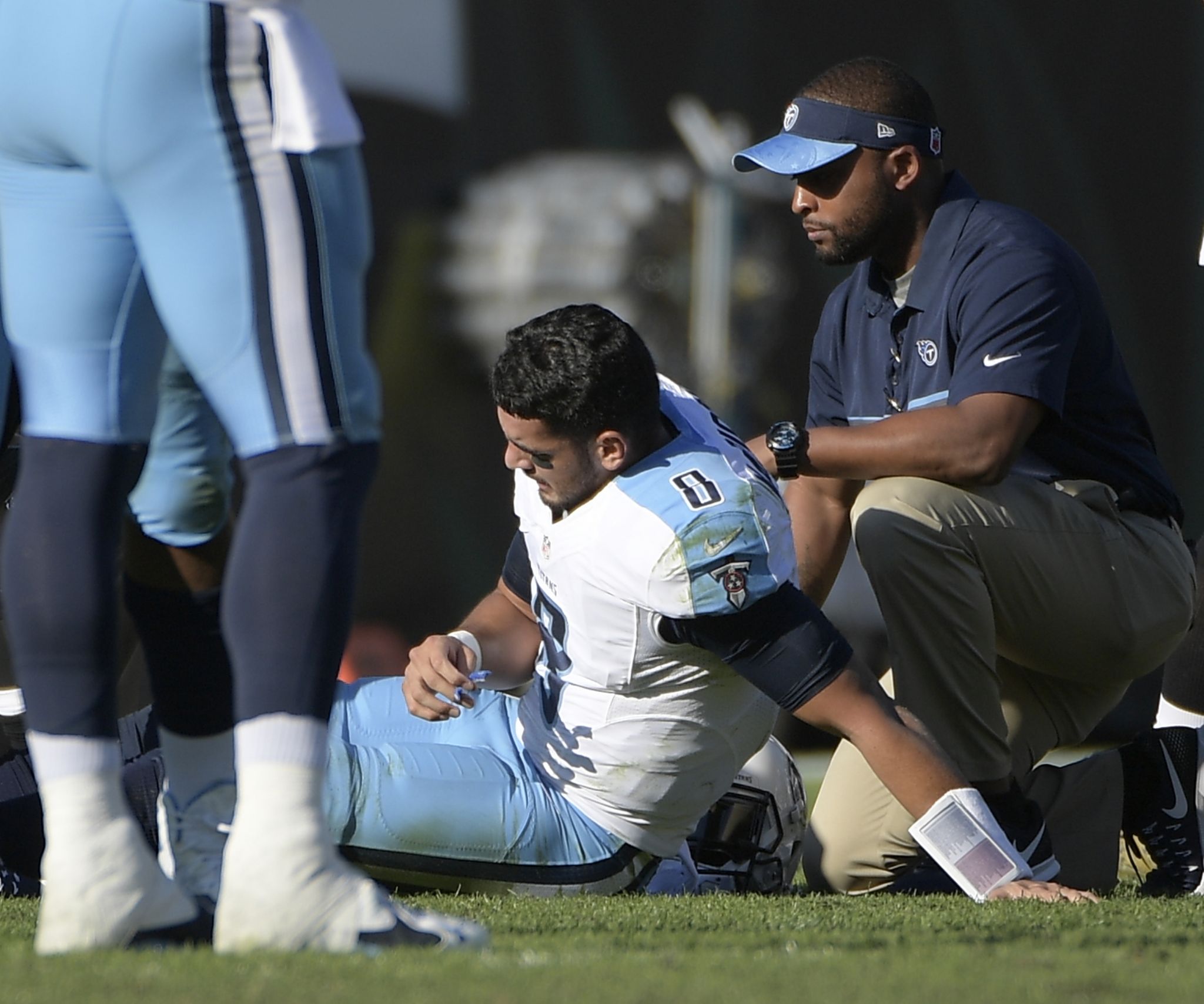 Titans' Marcus Mariota out for rest of 2016 season with fractured fibula 