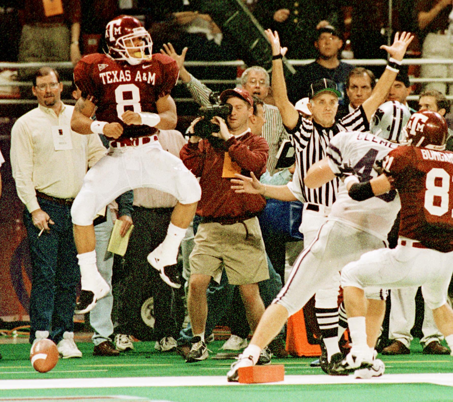 Jameill Showers - Football - Texas A&M Athletics 