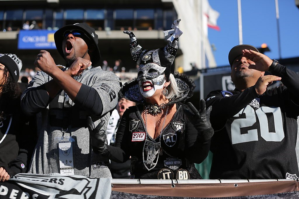 Longtime Raiders Fans Reminisce about Tailgate Parties in East Oakland from  yesteryear - Oakland Voices