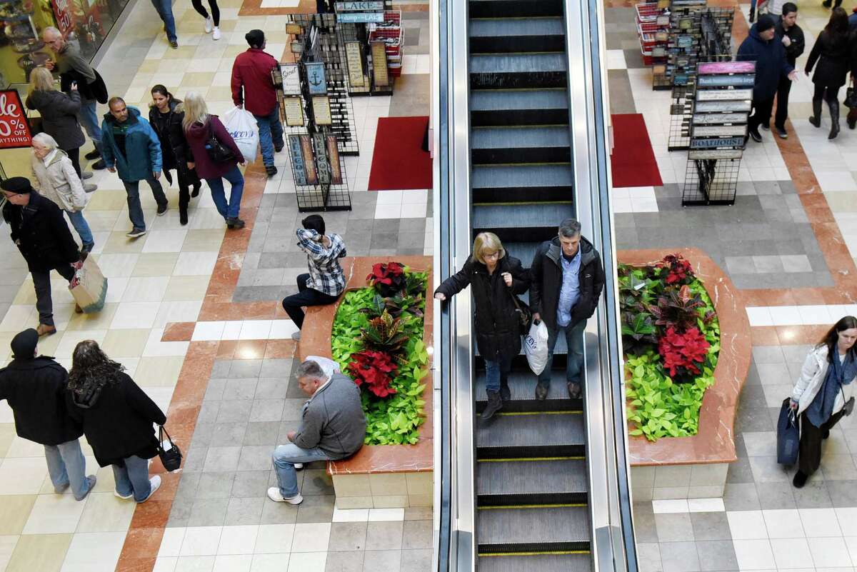 Photos Shoppers return to malls