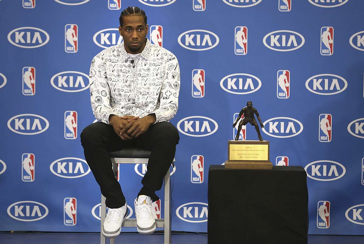 Kawhi Leonard is presented the 2015-2016 NBA Defensive Player of the Year award on Monday, April 19, 2016, at the Spurs Practice Facility.