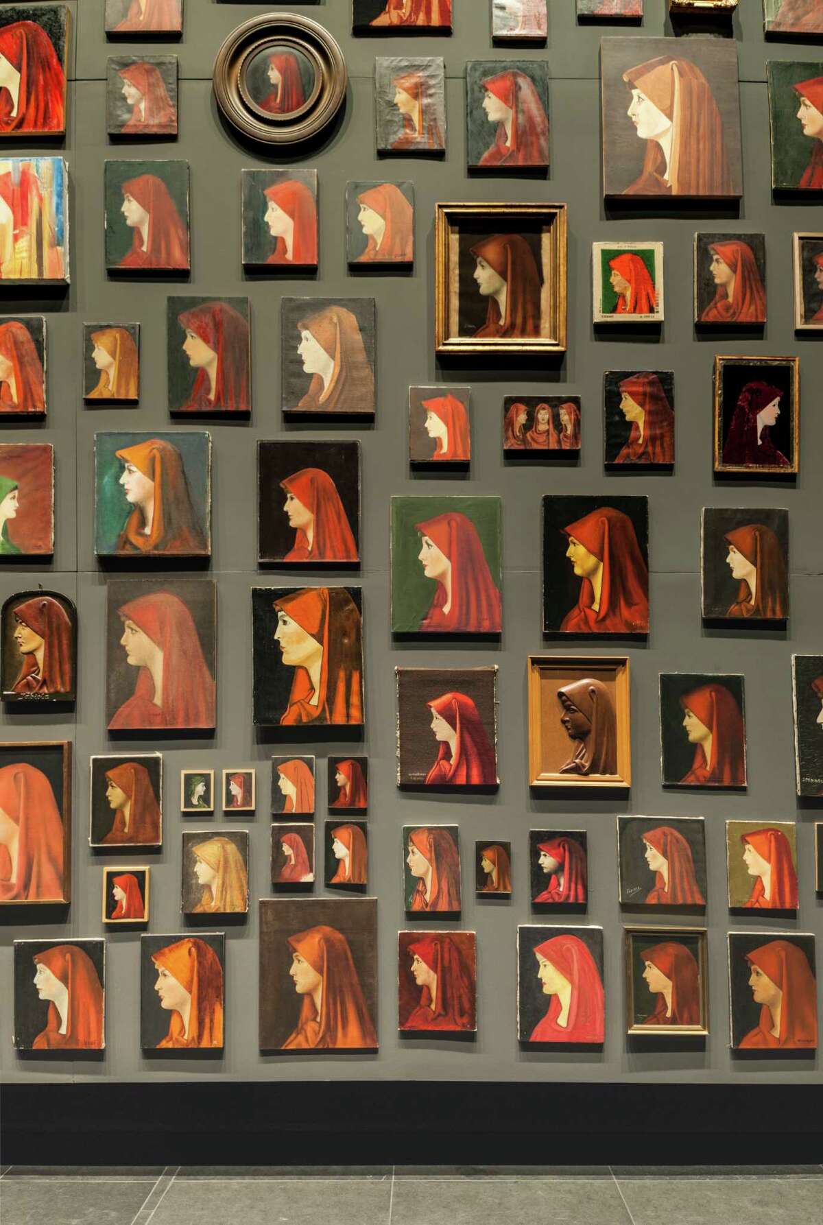 Francis Alys' "TheÂ FabiolaÂ Project" fills a purpose-built wall inside the Menil Collectoin's Byzantine Fresco Chapel with more than 400 "unique" copies of a lost painting by the little-known French artist Jean-Jacques Henner.