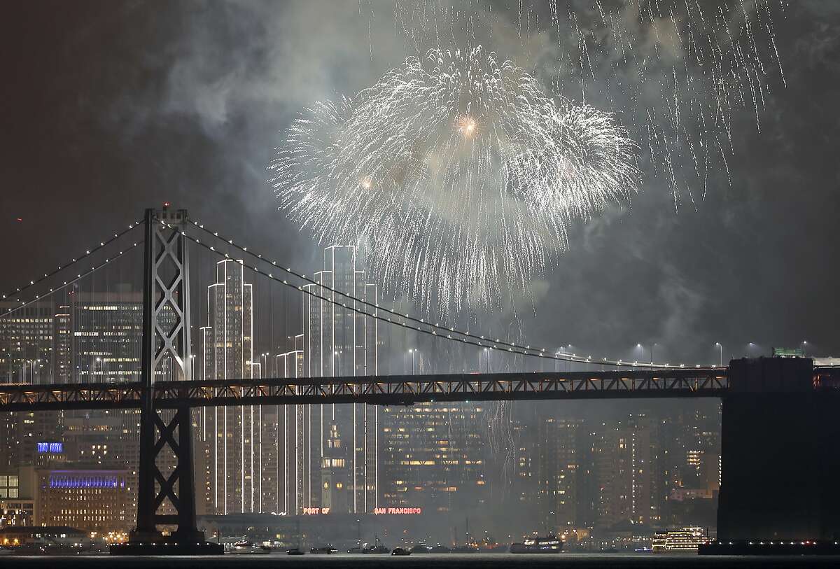 Fireworks explode over bay as S.F crowds mark the new year