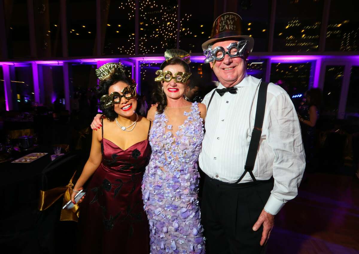 Sights from the Ars Lyrica New Year's Eve gala at the Hobby Center for Performing Arts on Saturday, Dec. 31, 2016. (Annie Mulligan / Freelance)