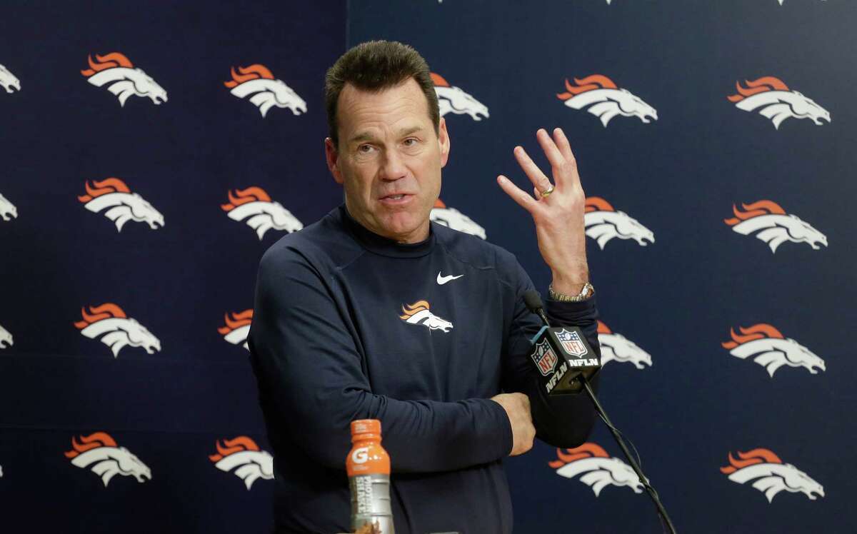 Gary Kubiak will retire with an 87-77 record as an NFL coach.