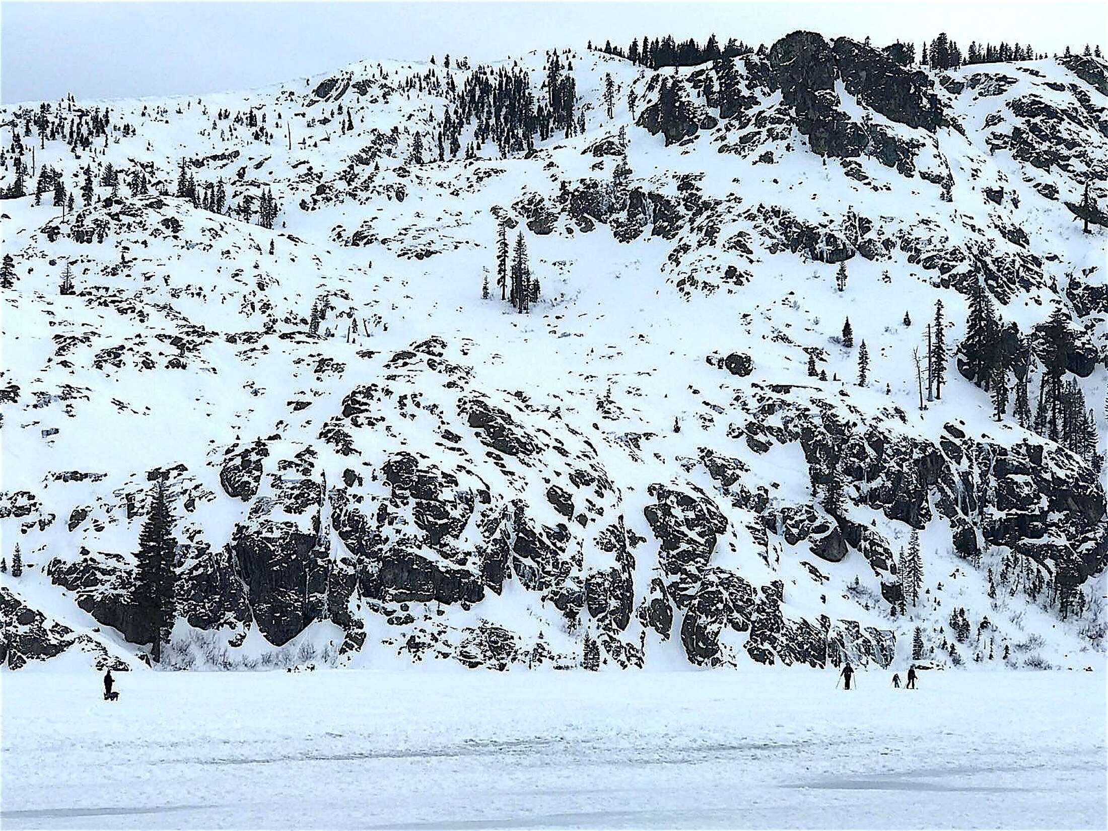 The best places to snowshoe and rent a cabin in Tahoe, Yosemite and Shasta