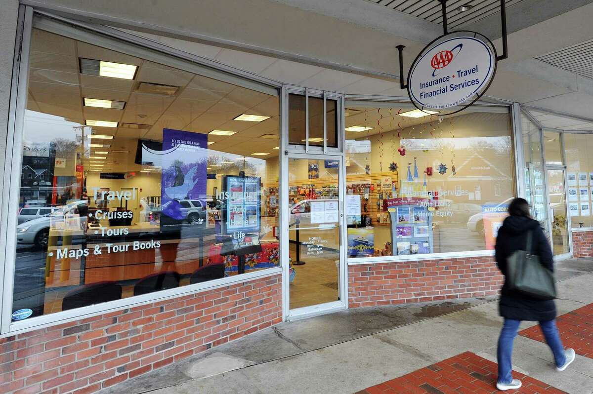 Stamford AAA filled with frustrated DMV customers