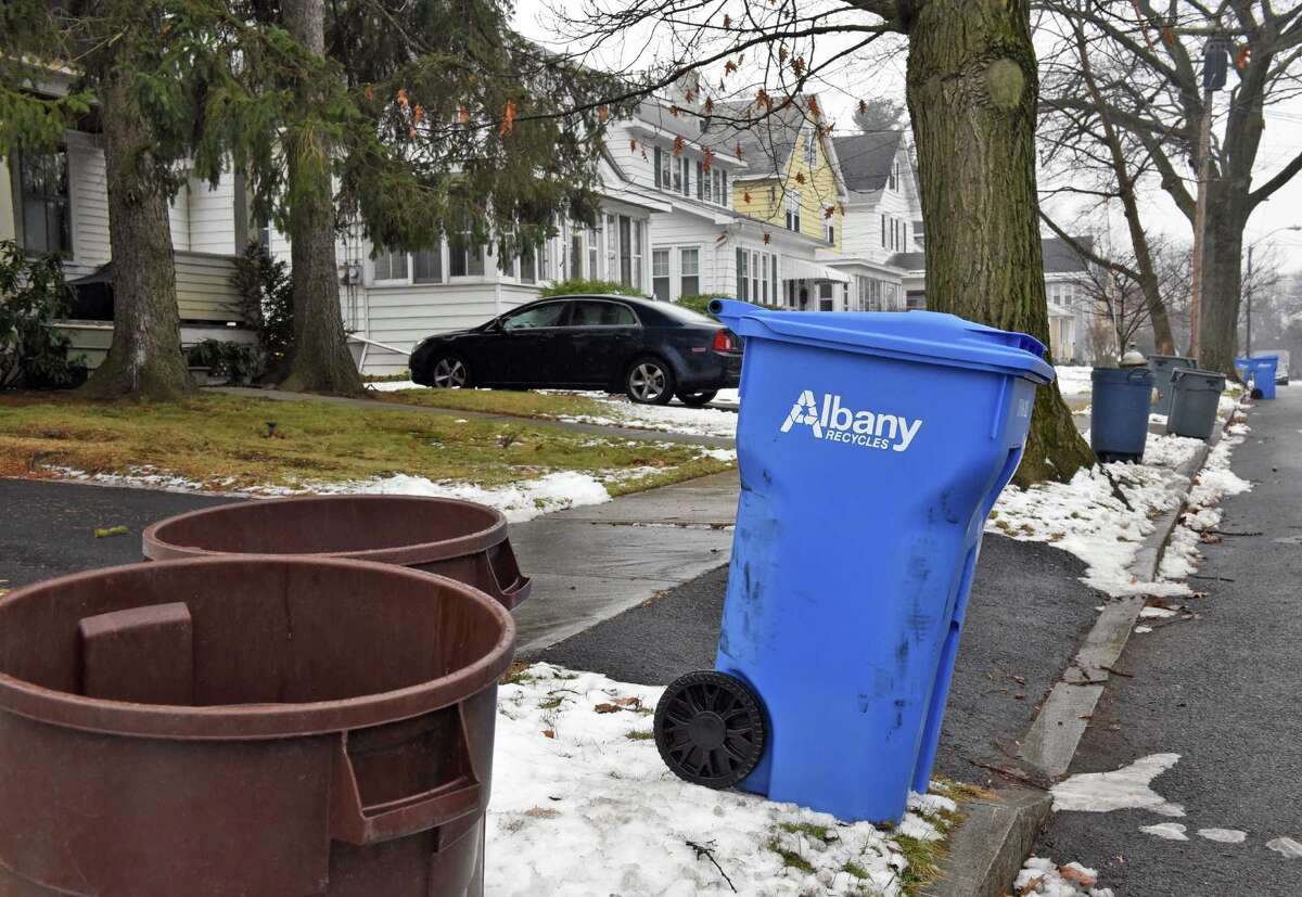 Implementation of Albany's payasyouthrow trash plan to stay on