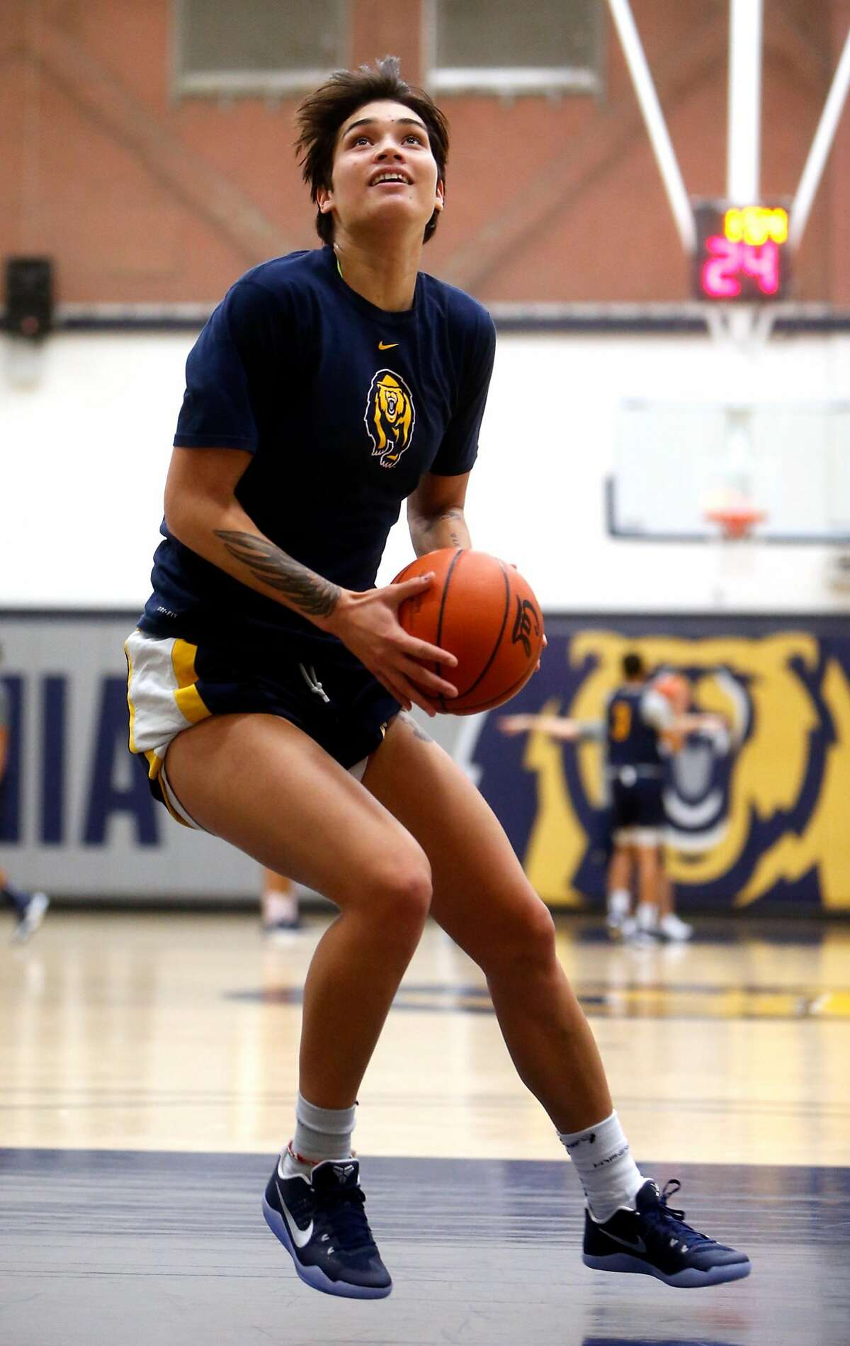 California's Penina Davidson during basketball practice in Berkeley, Calif., on Tuesday, January 3, 2017.