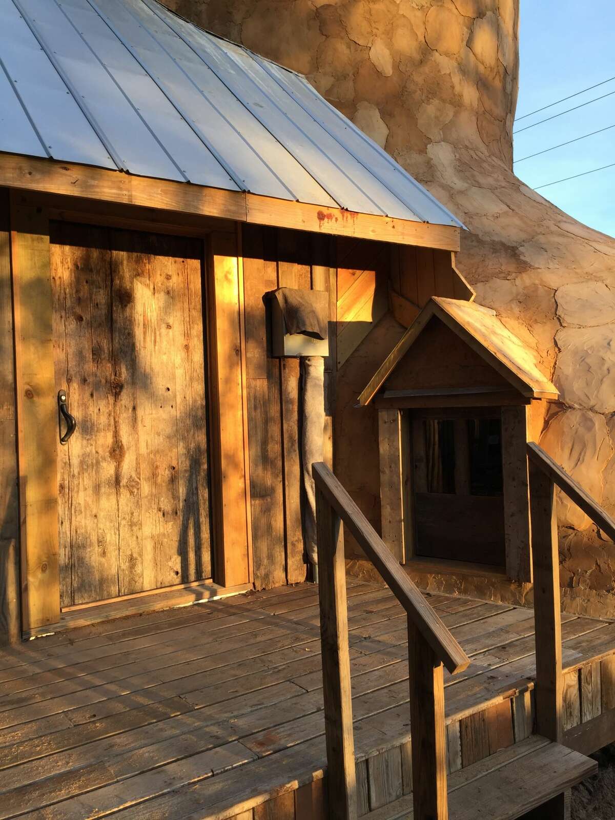 A home shaped like a cowboy boot is being constructed in Huntsville