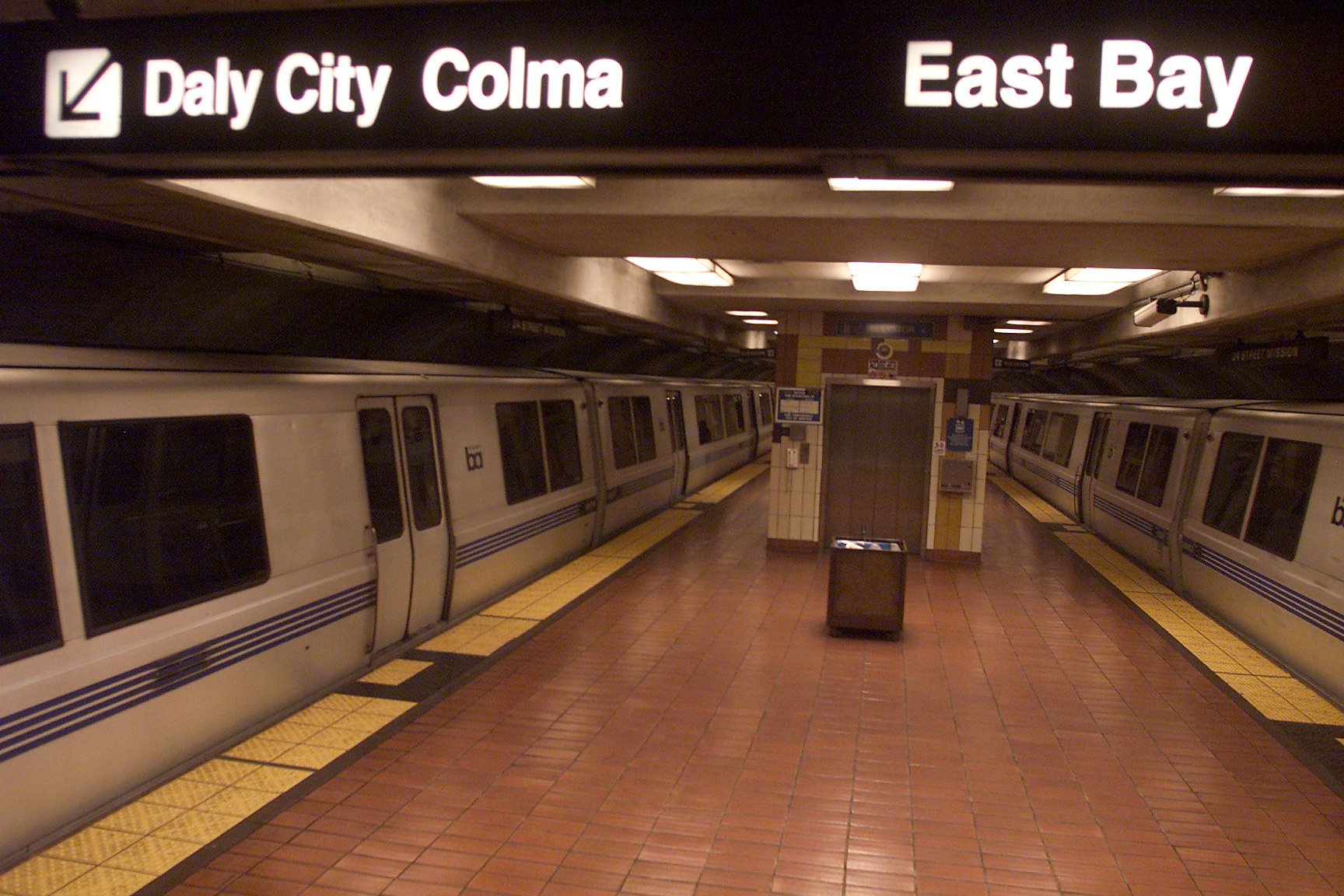 24th St. BART Re-opened After Man Falls Onto Tracks