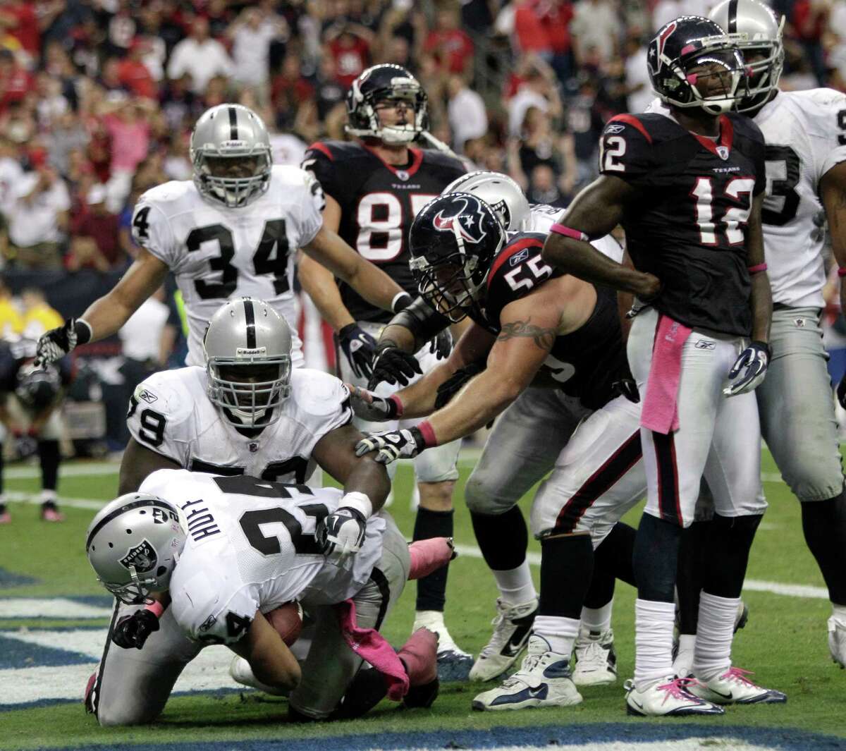 Oakland Raiders beat Houston Texans 25-20 day after Al Davis' death -  Deseret News