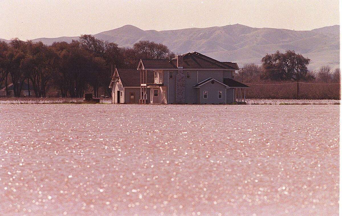 Stunning photos from Northern California’s great flood of 1997