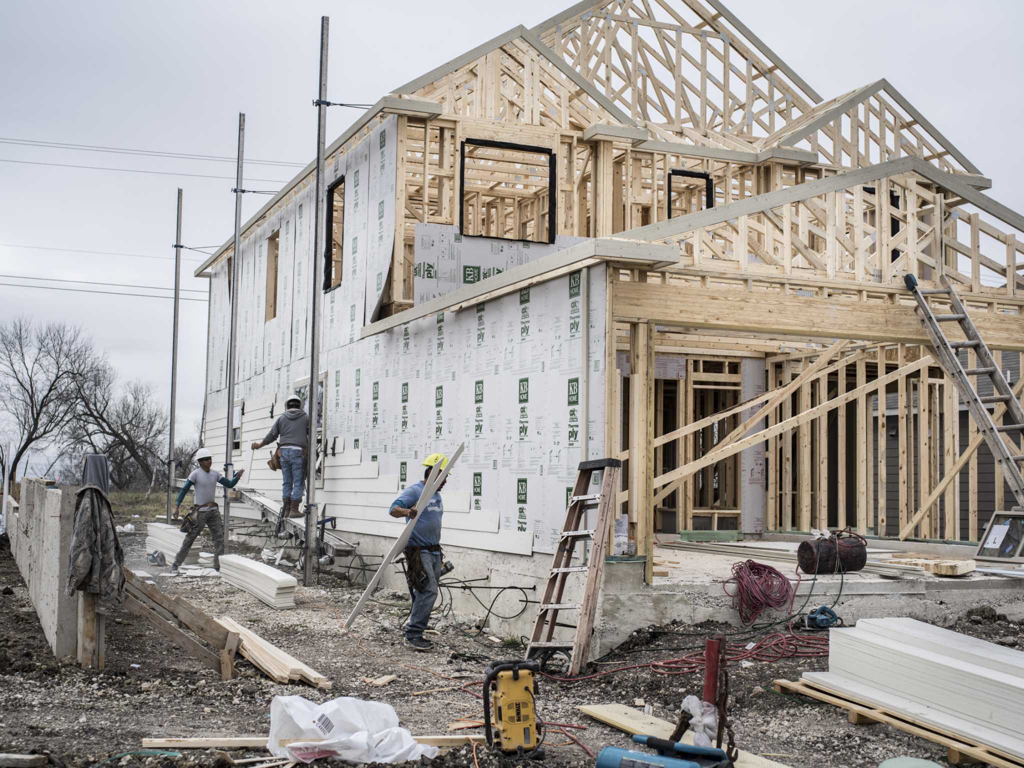 August hiring accelerates in Texas, San Antonio ahead of Harvey