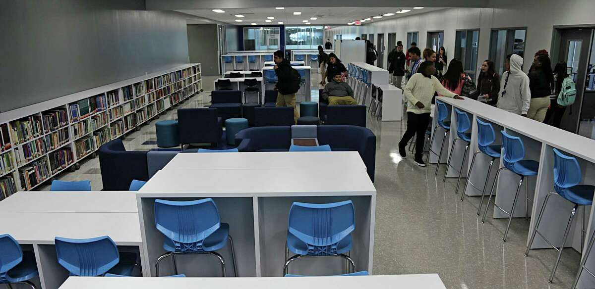 New aviation high school complex in Houston has own hangar