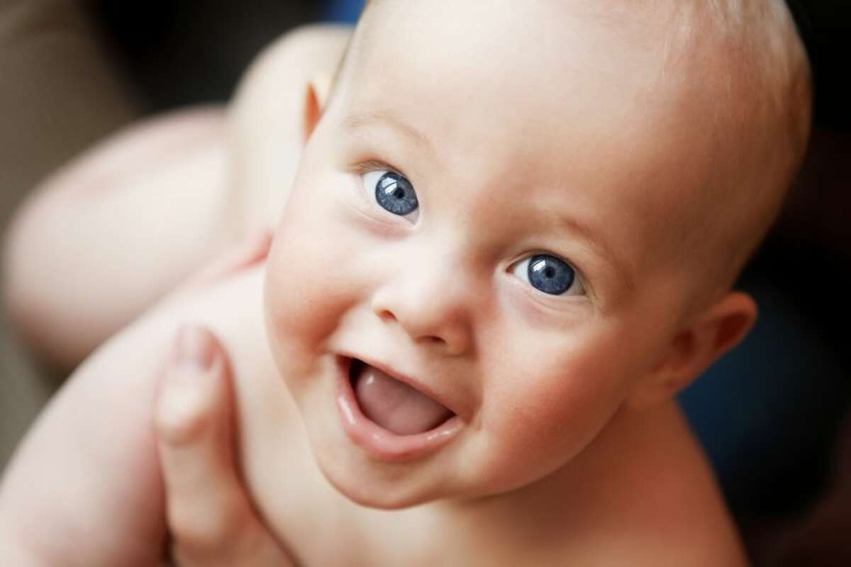 Первая улыбка младенца