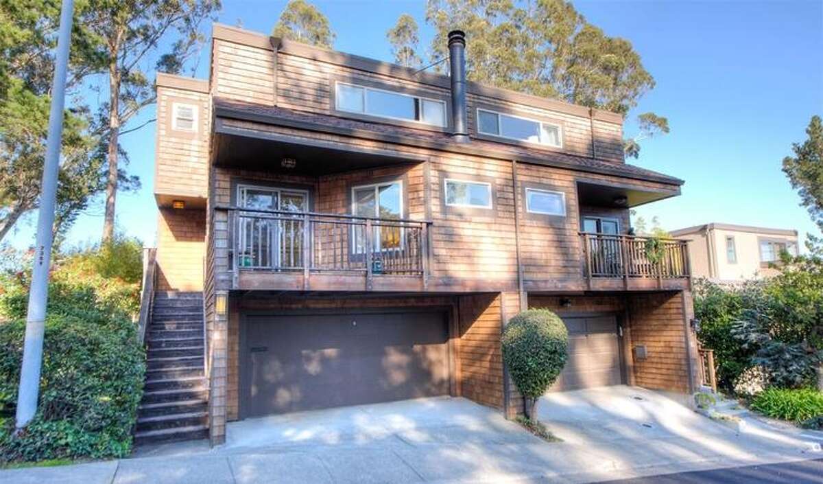 Striking townhome in Sausalito open Sunday