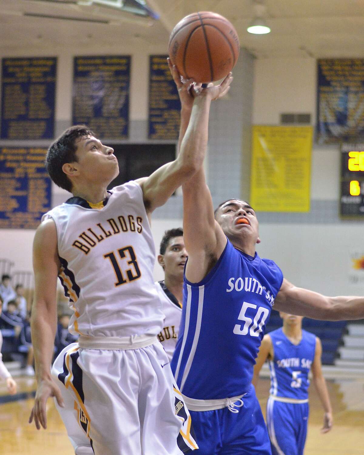 Devin Rodriguez led the way with 19 points Friday as Alexander won 72-68 in overtime at Eagle Pass.