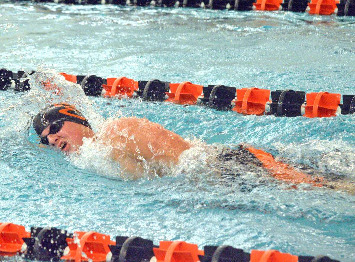 Edwardsville’s Graham Peterson competes in the 500-yard freestyle.