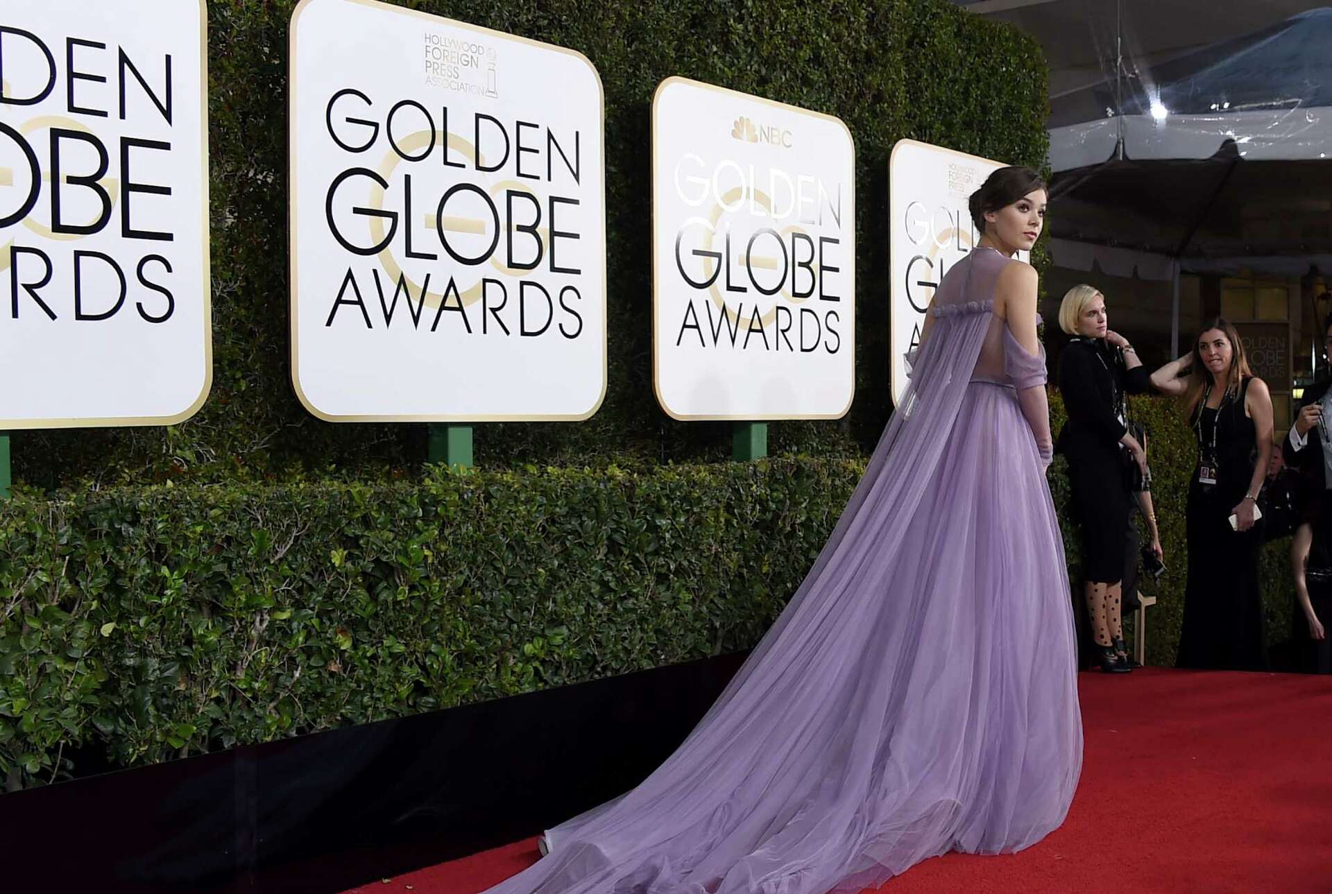 purple dress golden globes Loni Love Plus Size Lilac Sequin Dress 2023 Golden Globes