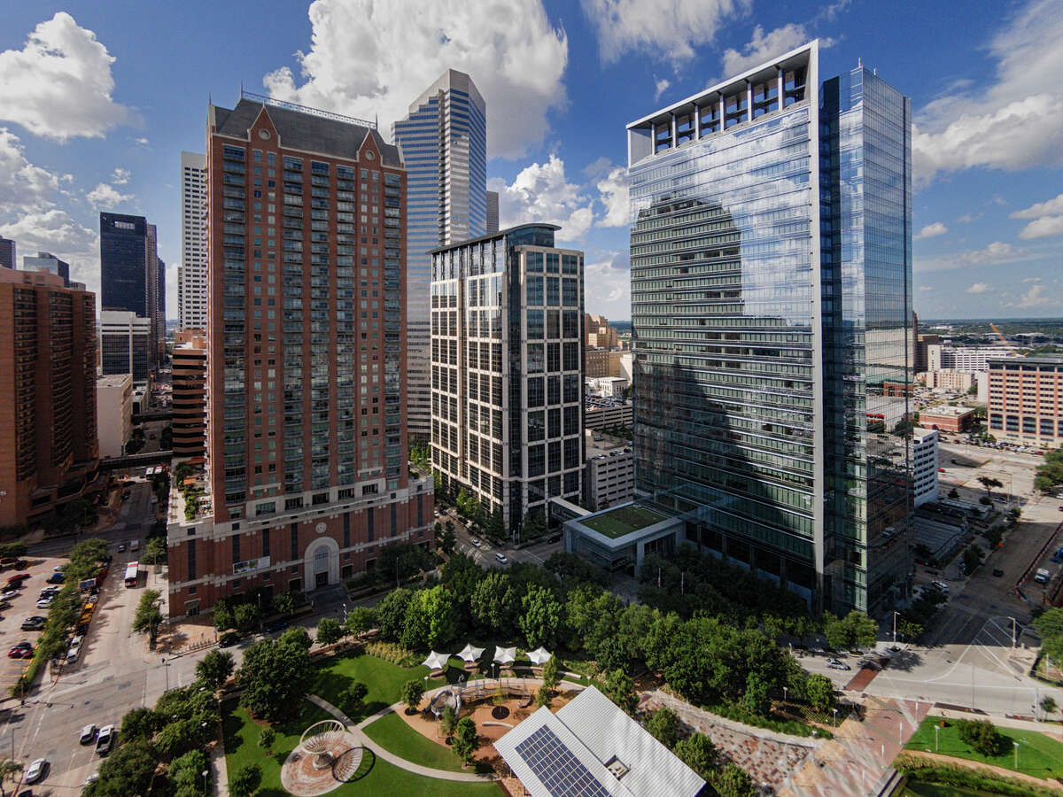 5 Houston Center, at center, sold as part of a $272 million package of Houston office properties as its former owner, Columbia Property Trust, Inc., exited the Houston market in 2017.
