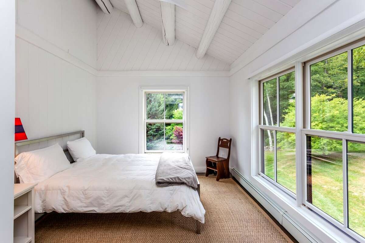 On the market Farmhouse with a view in Kent