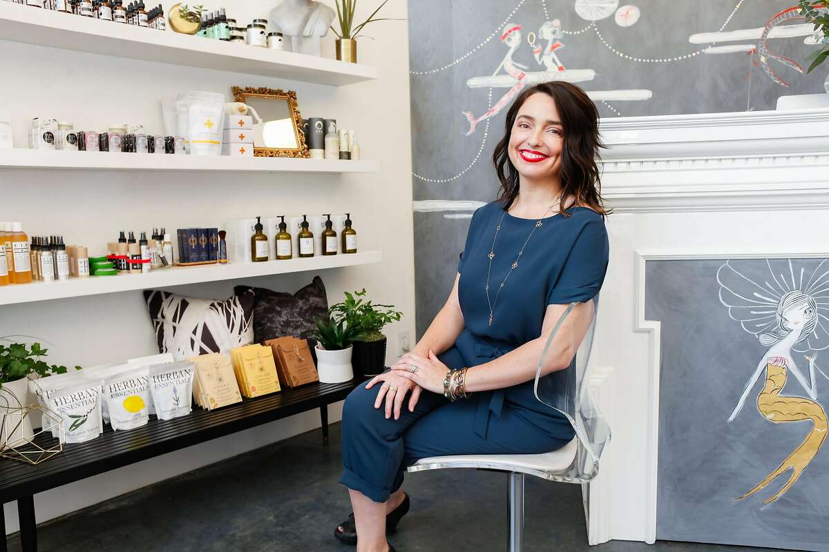 Since Siren Salon and Apothecary opened in 2006, Old Hollywood was always the vision of owner and creative director Nicole Giannini. Last month she transformed the front of her salon into an apothecary, showcasing such clean beauty brands as Ellis Brooklyn, EcoBrow, Olio e Osso, and Marie Veronique in what she calls �vignettes.�