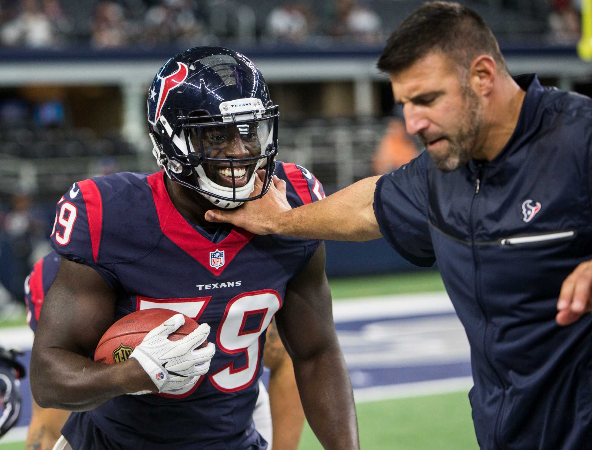 Texans assistant Mike Vrabel to interview for Rams' head coaching job