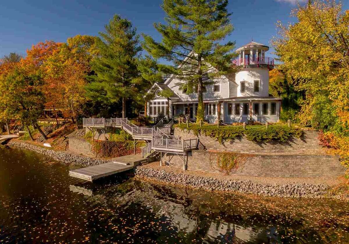 Bargain alert 194 Westside Drive, Ballston Lake