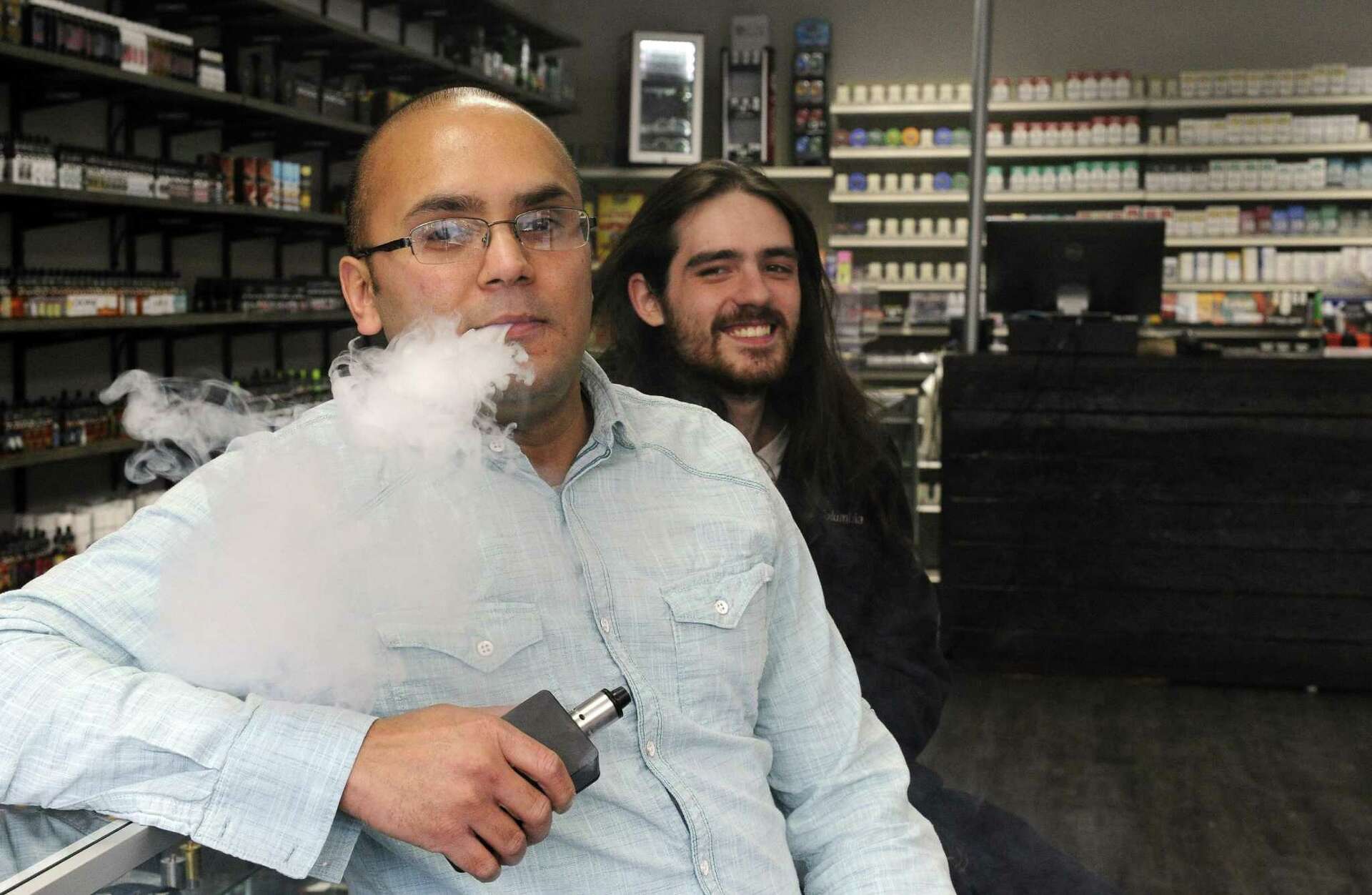 Norwalk family's smoke shop chain expands to Stamford