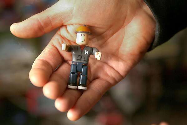 Roblox Turning User Designed Video Game Characters Into Toys - 