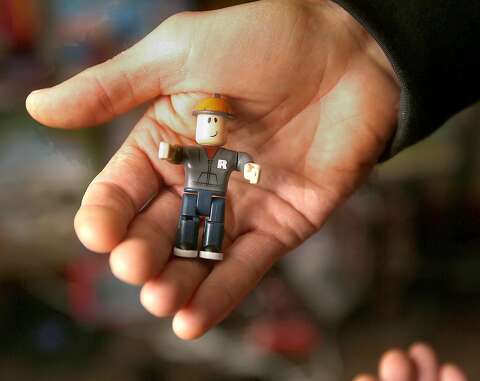 Roblox Turning User Designed Video Game Characters Into Toys Sfgate
