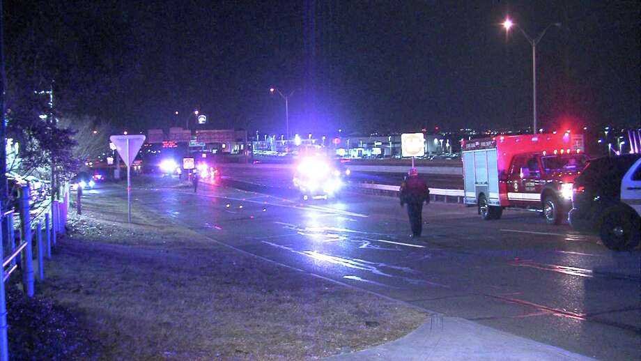 SAPD Suspect on the loose after road rage shooting on I35 near Live