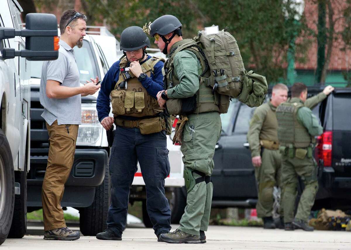 Bomb squad teams conduct training in Conroe