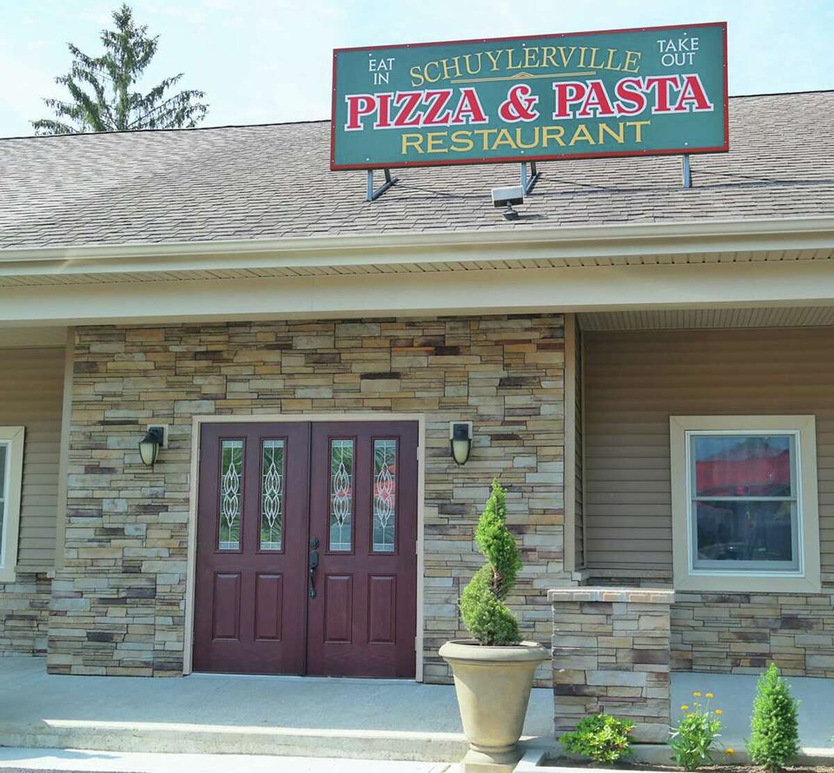 Restaurant inspection violations in Saratoga County