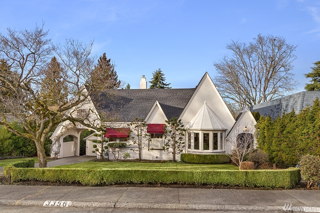 Historic Seattle 'cottage' for sale in Broadmoor